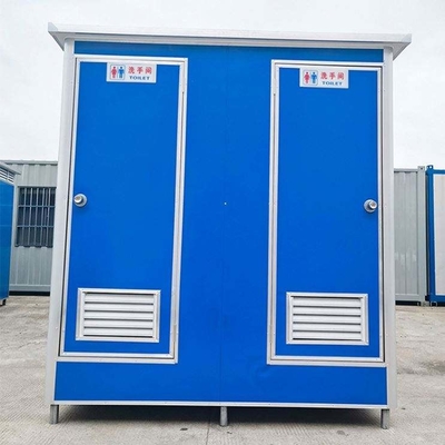 Toilet para jugadores múltiples con electricidad, agua y aislamiento